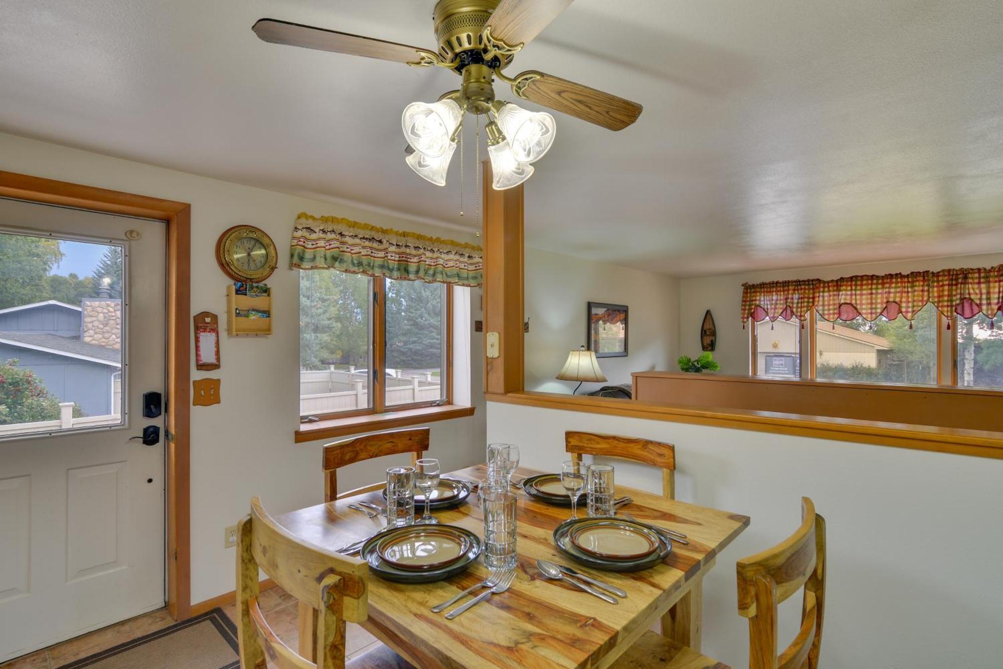 Ranch-Style Retreat In Downtown Buena Vista! Villa Buitenkant foto