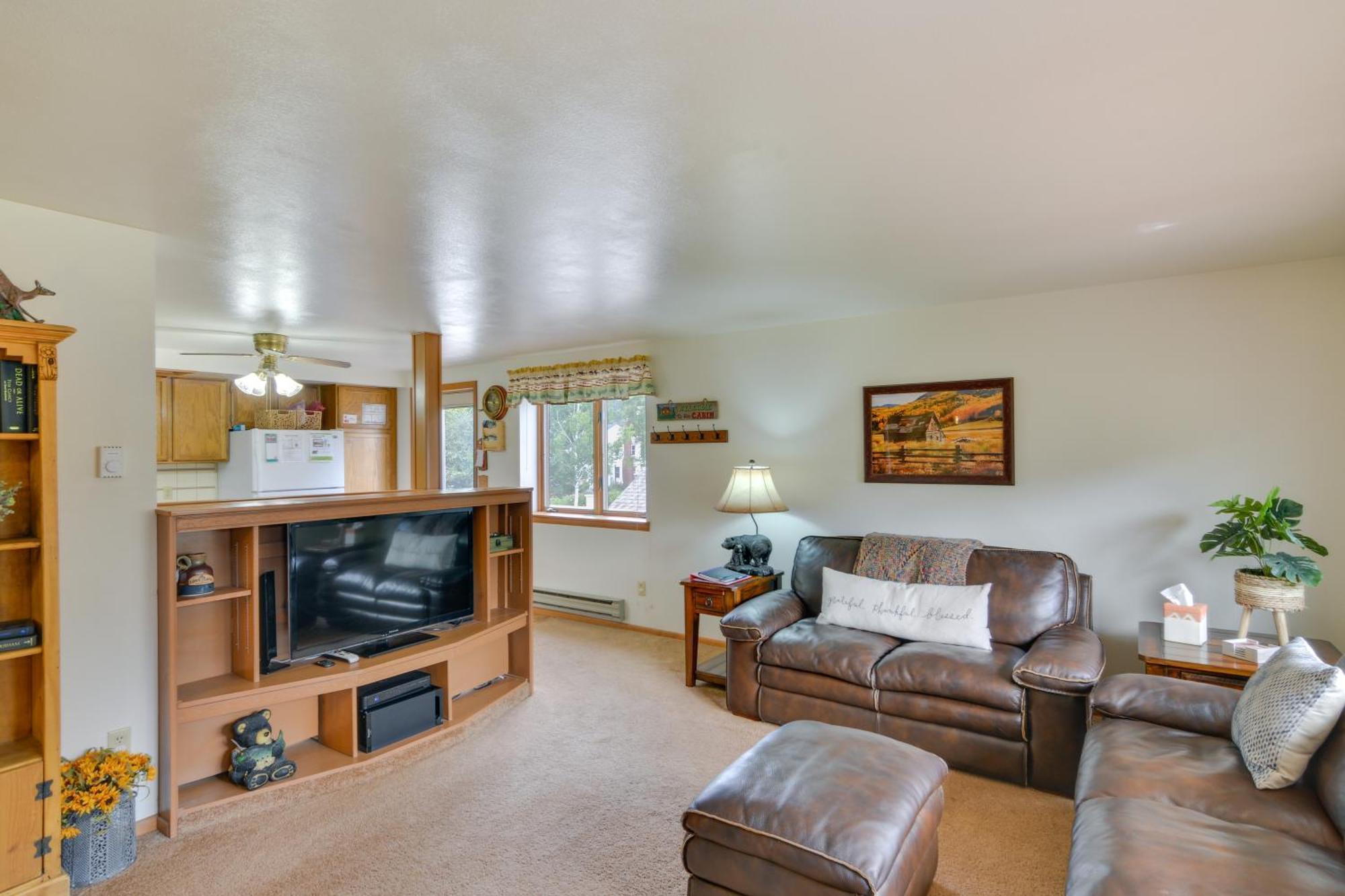 Ranch-Style Retreat In Downtown Buena Vista! Villa Buitenkant foto