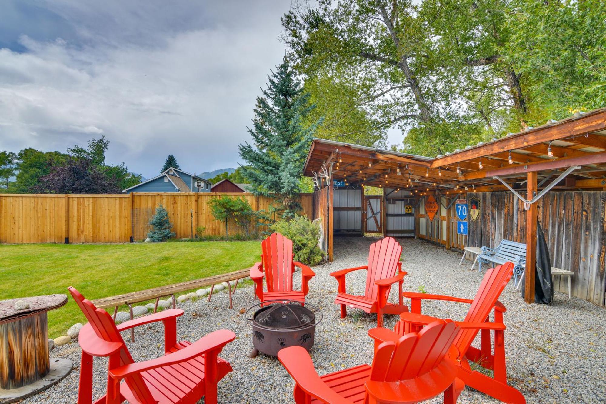 Ranch-Style Retreat In Downtown Buena Vista! Villa Buitenkant foto